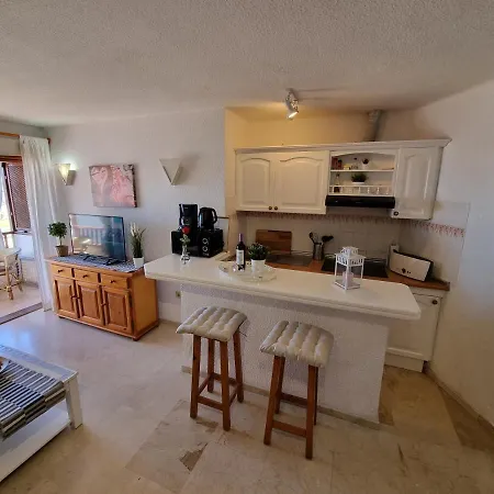 Casa Playa Del Duque 2 In 1st Sea Line Directly At The Beach, Heated Pool, Wifi アデヘ