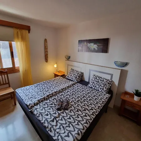 Casa Playa Del Duque 2 In 1st Sea Line Directly At The Beach, Heated Pool, Wifi Apartment