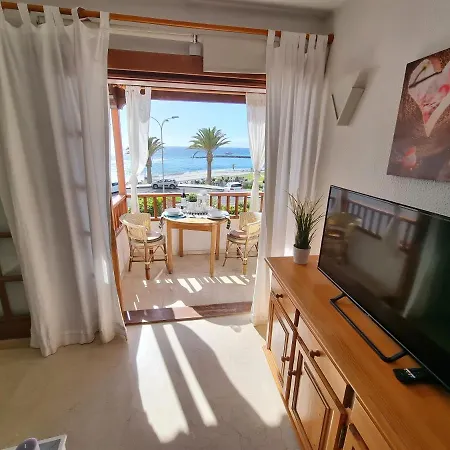 Апартаменты Casa Playa Del Duque 2 In 1st Sea Line Directly At The Beach, Heated Pool, Wifi Адехе